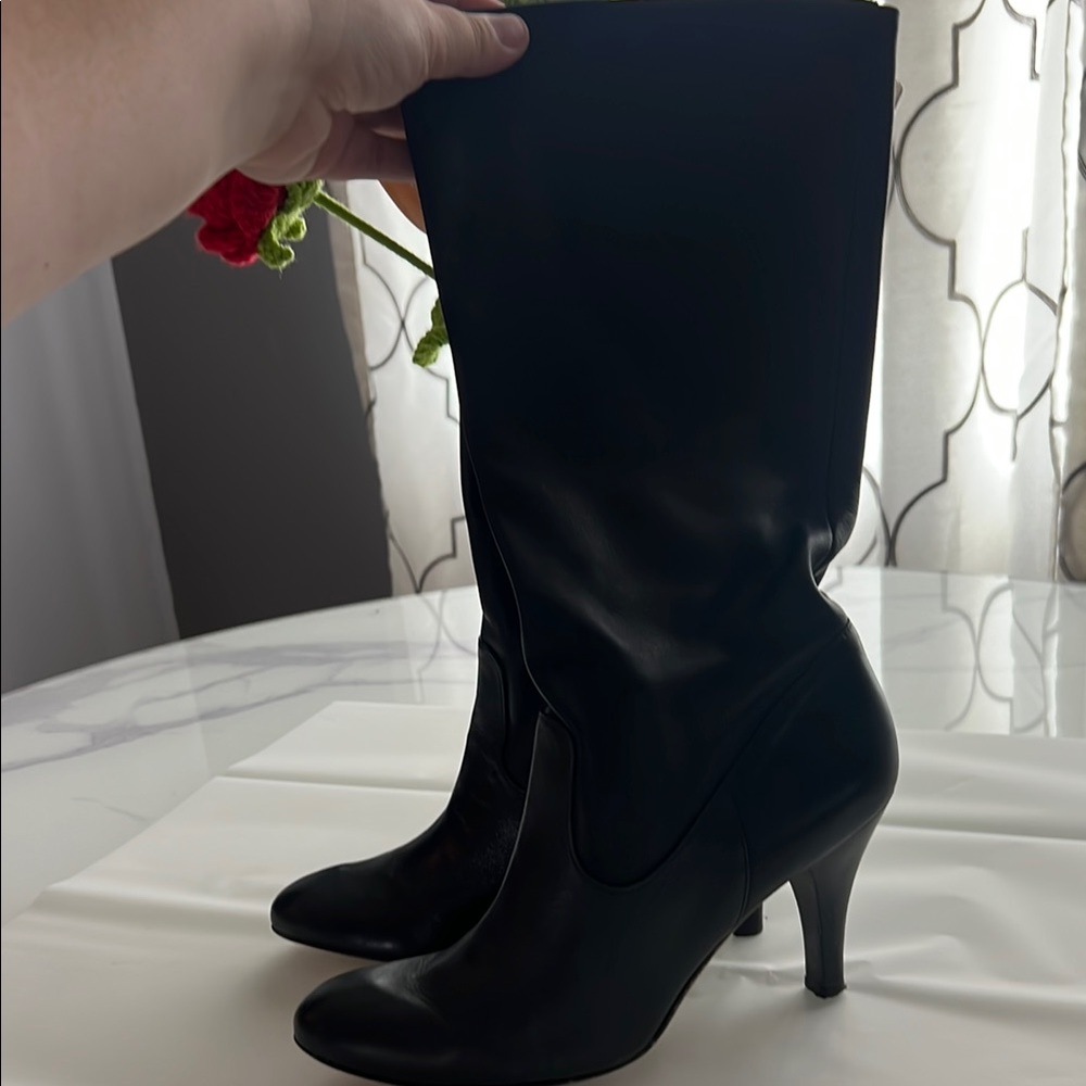 Arturo Chiang Black Heeled Boots